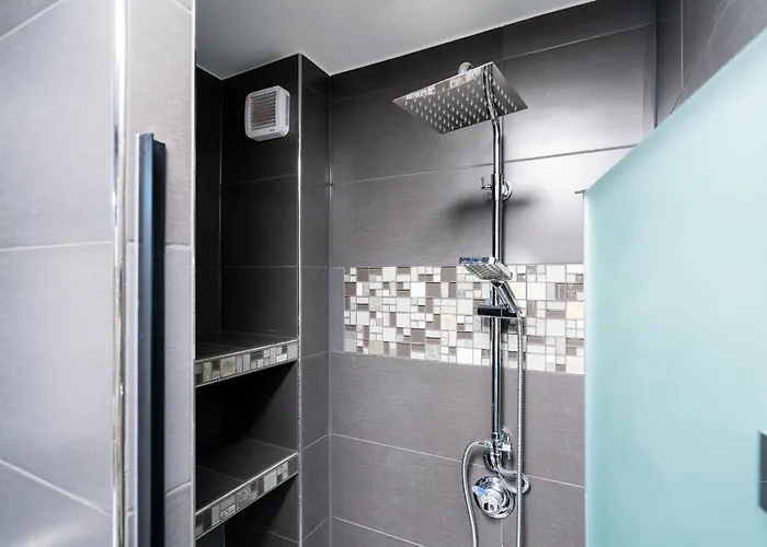 Klein & Fein アパート